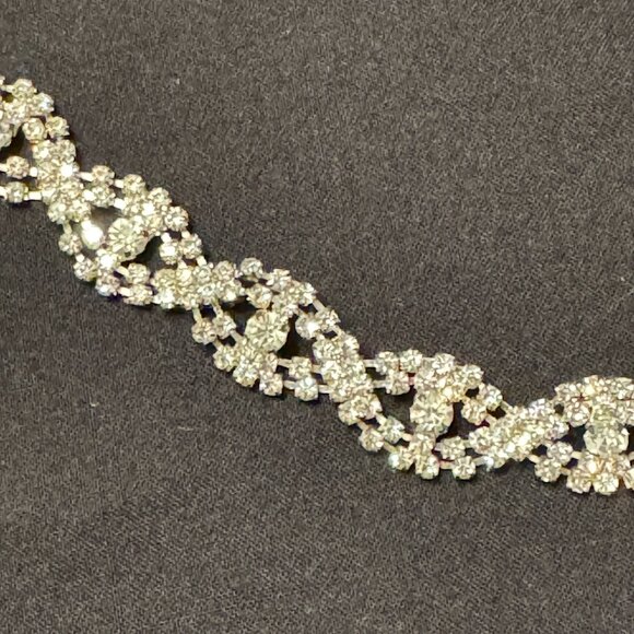 Vintage Fashion Choker Necklace - Picture 2 of 2